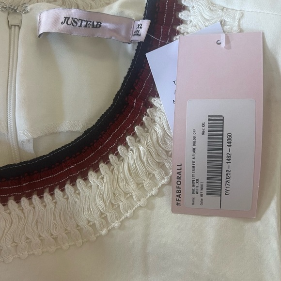 JustFab Dress Off White Fit and Flare XL NWT - Picture 3 of 3